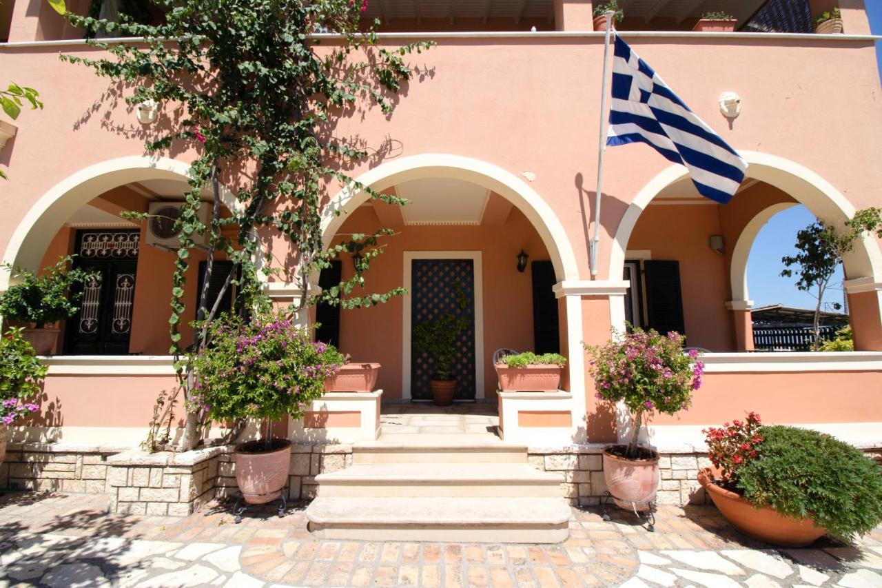 The Red Bougainvillea Apartments Kanálion المظهر الخارجي الصورة